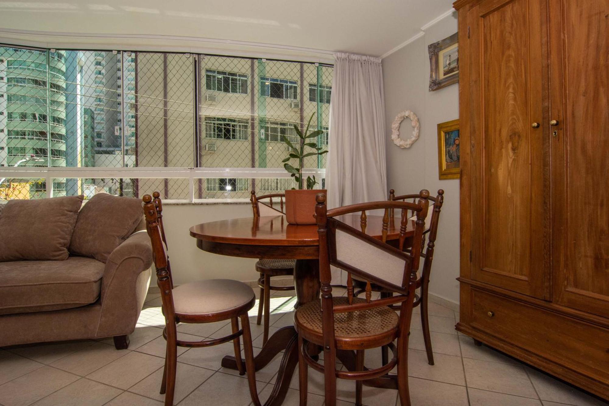 Elegancia Classica 100M Da Praia Na Rua 3700 P1397 บัลเนอาริโอ กังโบริว ภายนอก รูปภาพ
