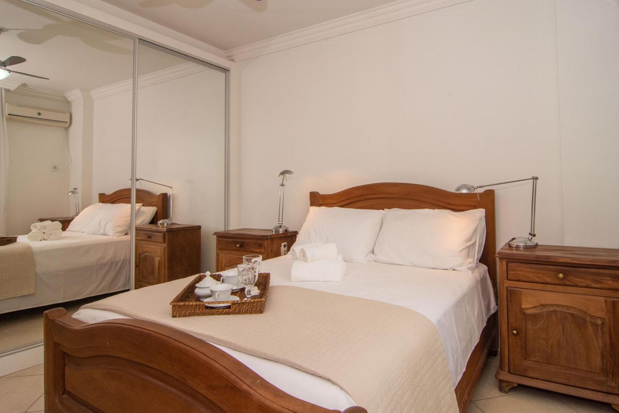Elegancia Classica 100M Da Praia Na Rua 3700 P1397 บัลเนอาริโอ กังโบริว ภายนอก รูปภาพ