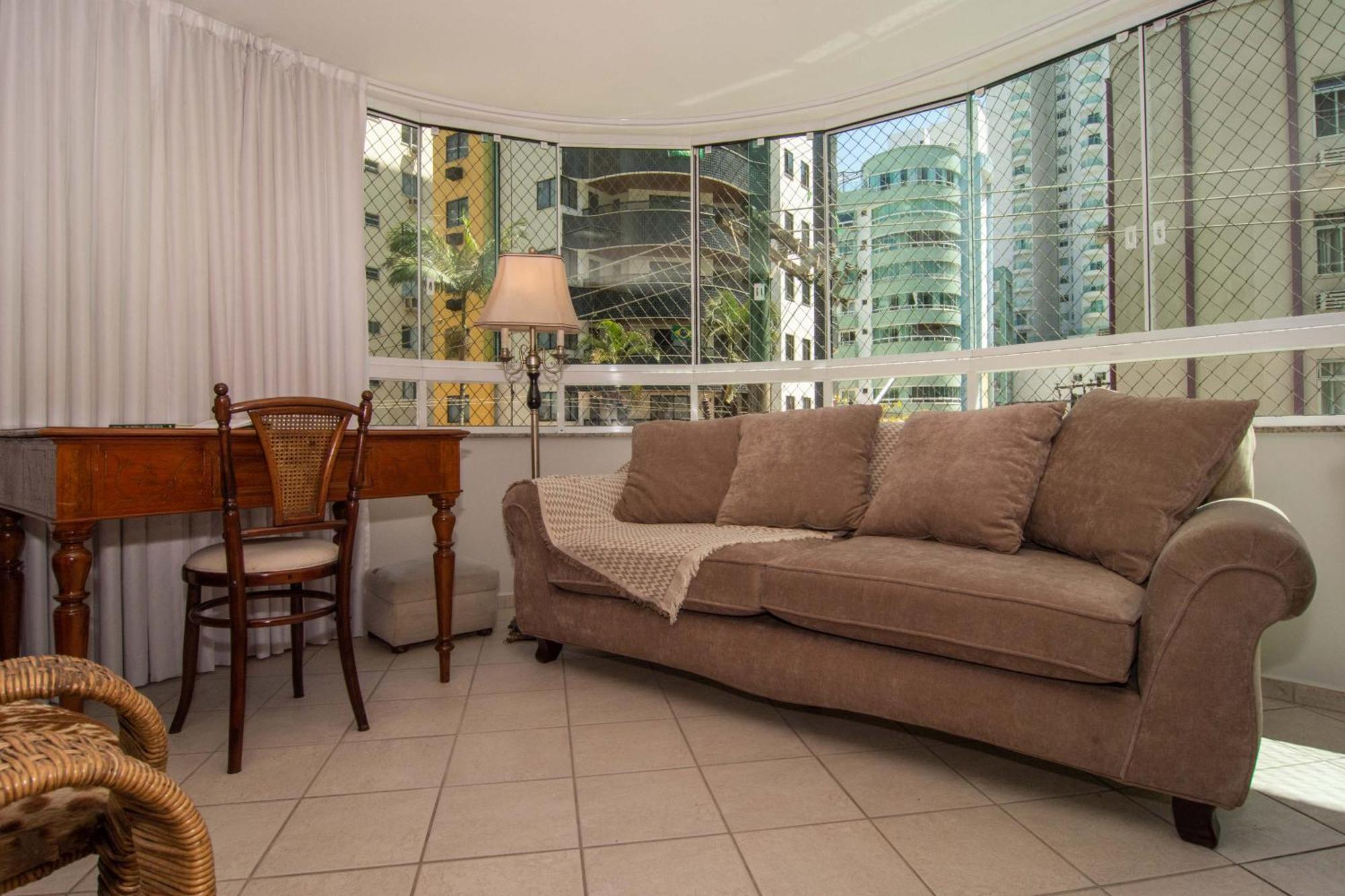 Elegancia Classica 100M Da Praia Na Rua 3700 P1397 บัลเนอาริโอ กังโบริว ภายนอก รูปภาพ